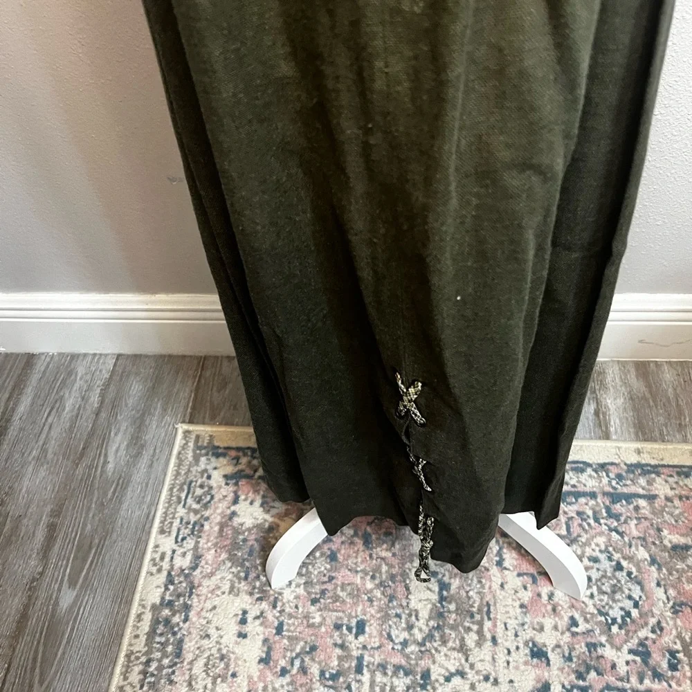 Alphorn Maxi Skirt Handmade Bead
Vintage Green Pleated Pockets elastic
Waist - Picture 5 of 15
